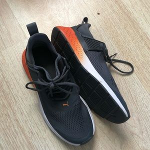 Men’s Puma athletic shoes